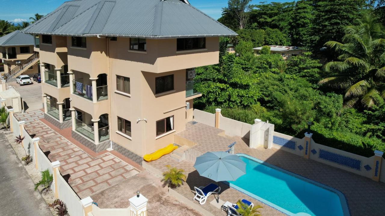 Stone Self Catering Apartment Grand Anse  Exterior photo